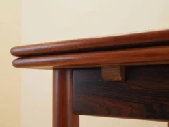 Table en palissandre, design danois, années 1970, fabriquée au Danemark