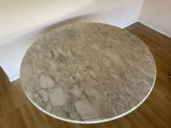 Table en parfait état Osvaldo Borsoni