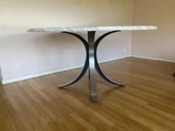 Table en parfait état Osvaldo Borsoni