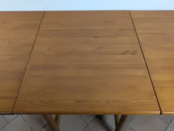 Table en pin massif Eero Aarnio