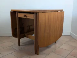 Table en pin massif Eero Aarnio