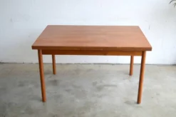 Table en teck avec rallonges à l’italienne 125cm