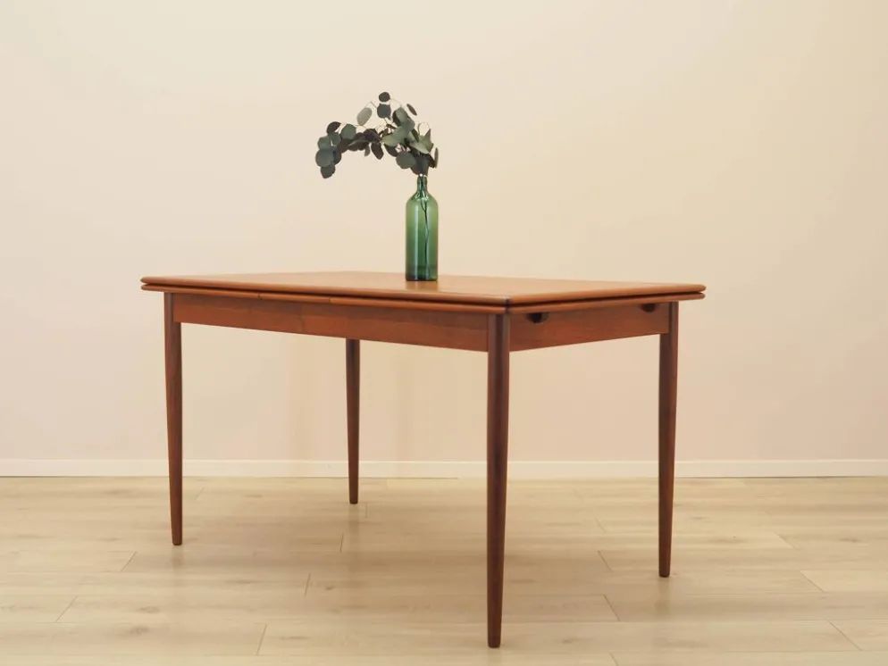 Table en teck, design danois, années 1970, fabriquée au Danemark