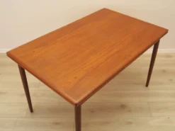 Table en teck, design danois, années 1970, fabriquée au Danemark