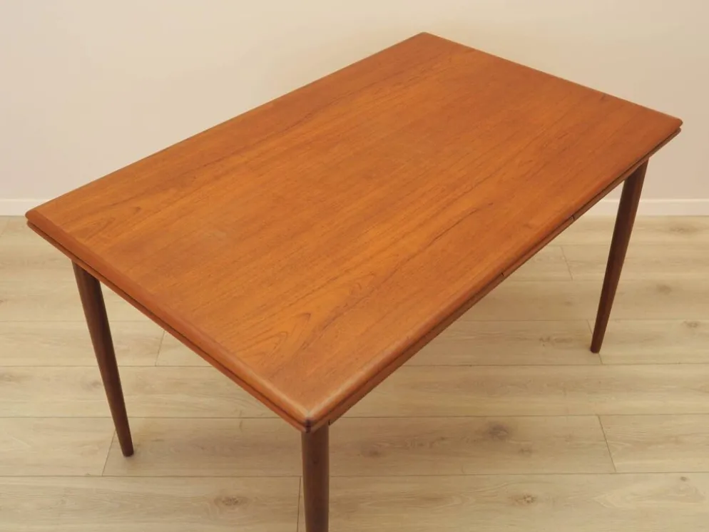 Table en teck, design danois, années 1970, fabriquée au Danemark