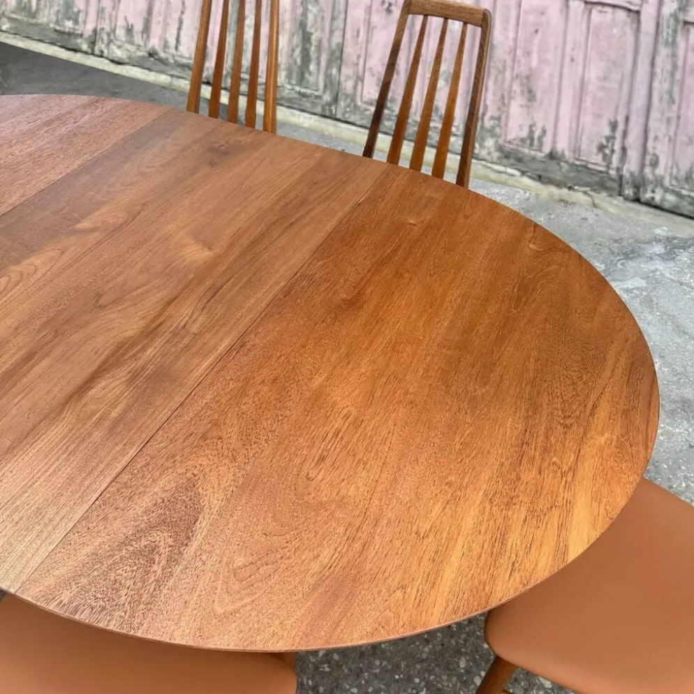 Table en teck massif de Peter Hvidt pour Soborg, 1956