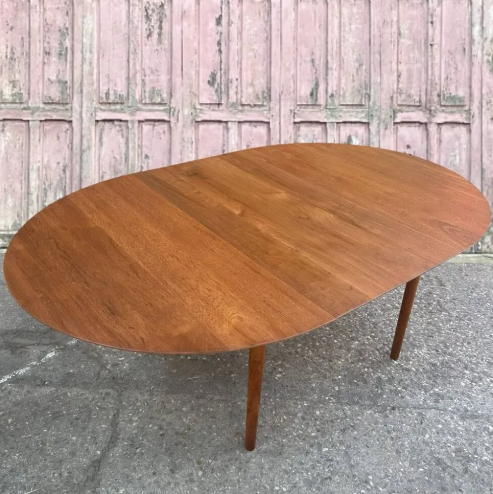 Table en teck massif de Peter Hvidt pour Soborg, 1956
