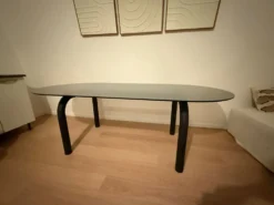 Table en verre