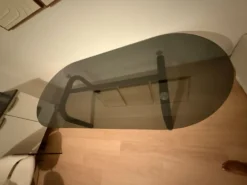 Table en verre
