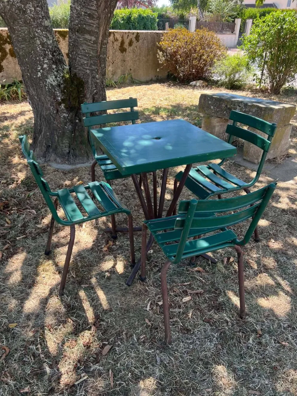 table et chaises bistrot
