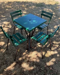 table et chaises bistrot