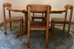 Table et chaises pin années 60