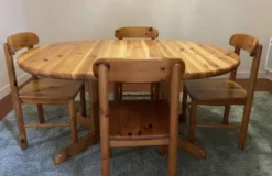 Table et chaises pin années 60