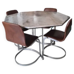 Table et chaises vintages