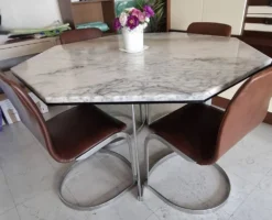 Table et chaises vintages