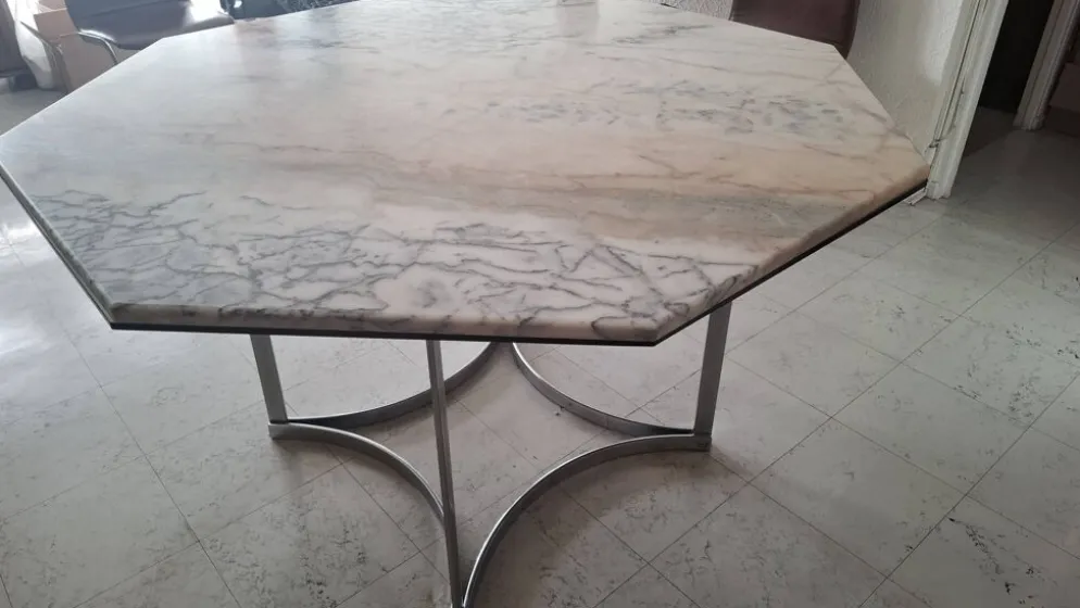 Table et chaises vintages