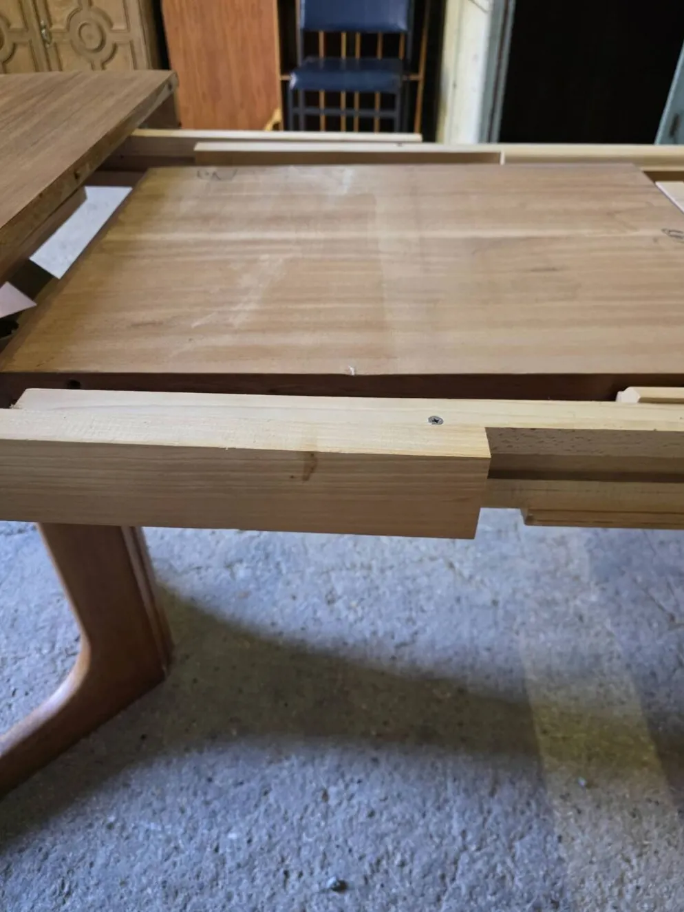 Table extensible Baumann en teck des années 60, (2 rallonges)