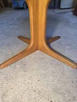 Table extensible Baumann en teck des années 60, (2 rallonges)