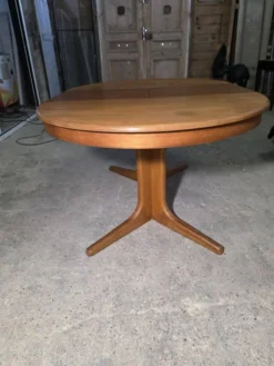 Table extensible Baumann en teck des années 60, (2 rallonges)