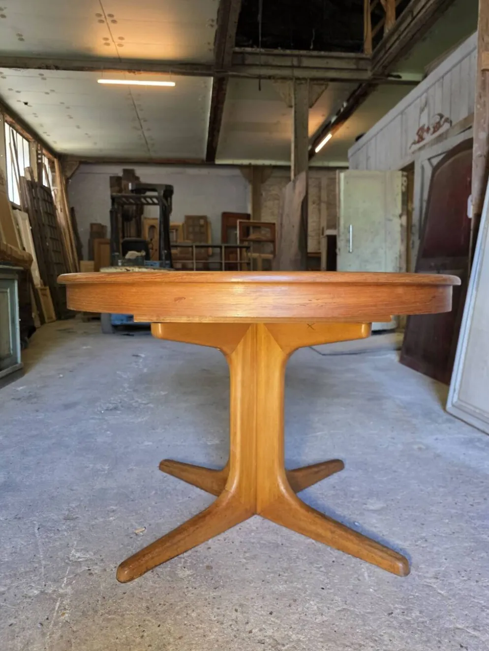 Table extensible Baumann en teck des années 60, (2 rallonges)