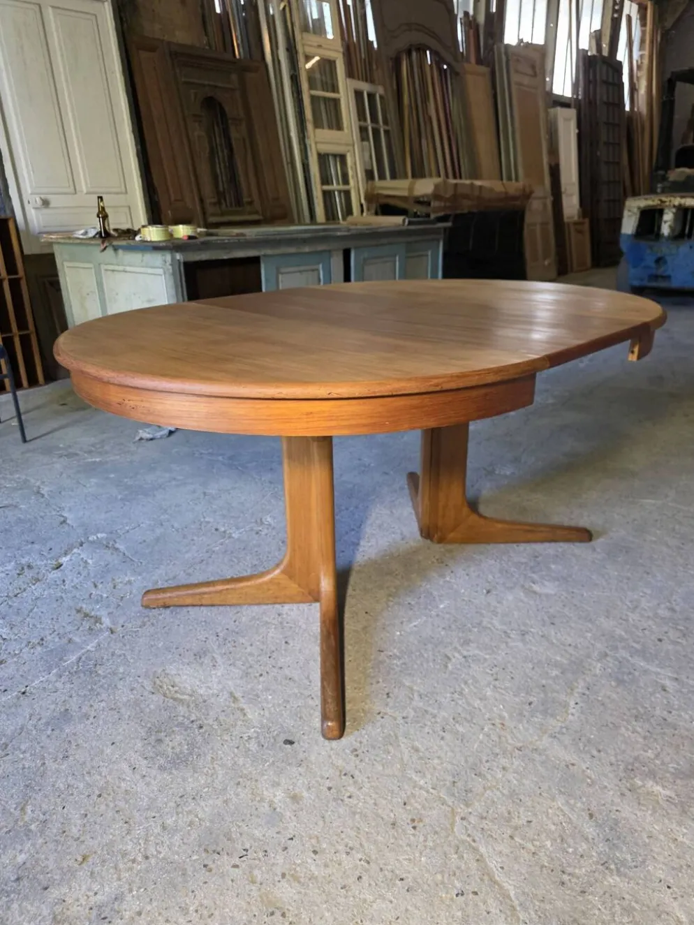 Table extensible Baumann en teck des années 60, (2 rallonges)