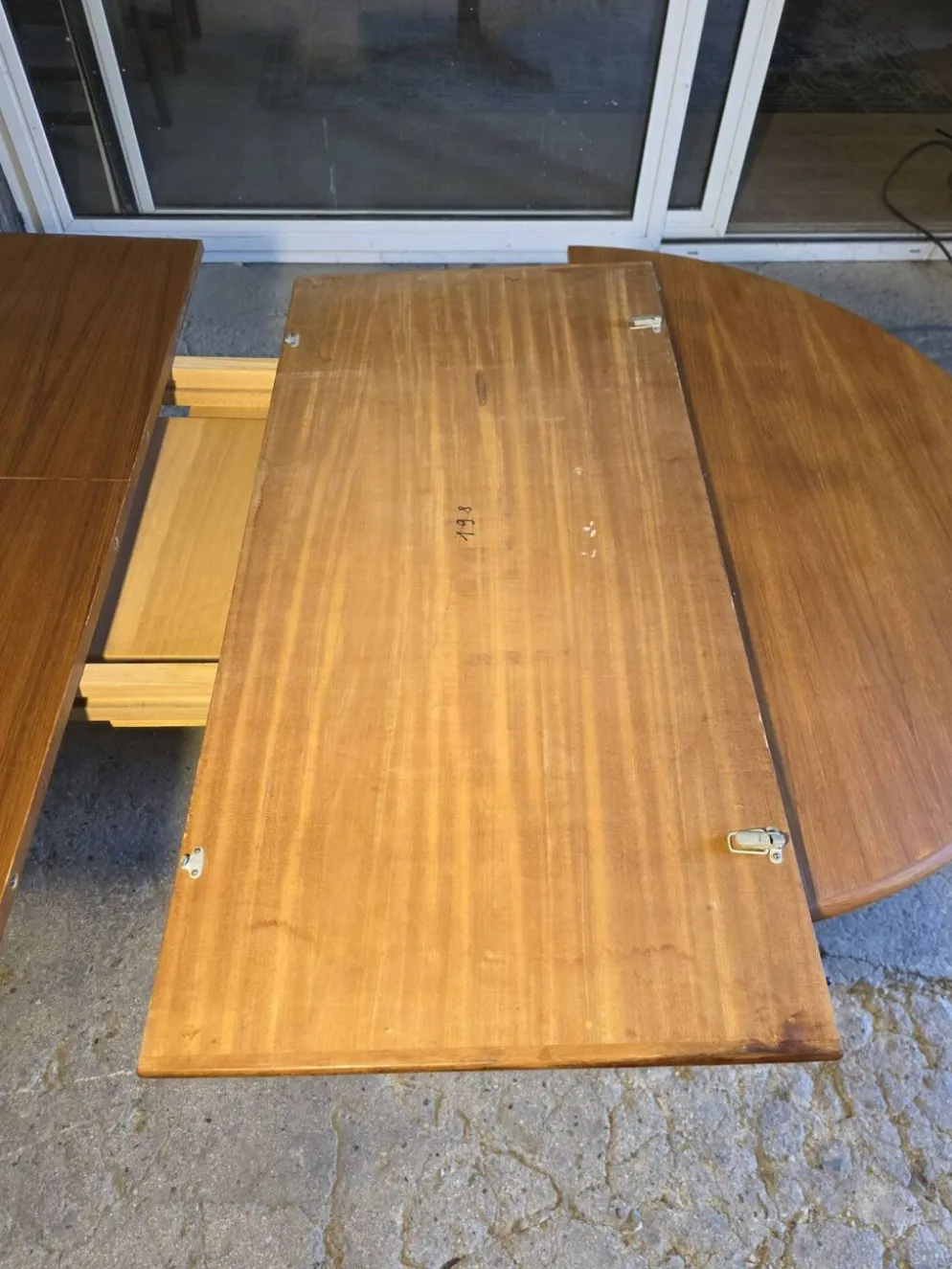 Table extensible Baumann en teck des années 60, (2 rallonges)