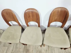 Table extensible + 8 chaises / Holstebro Møbelfabrik / Teck / Danemark / 1970