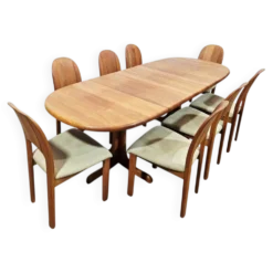 Table extensible + 8 chaises / Holstebro Møbelfabrik / Teck / Danemark / 1970