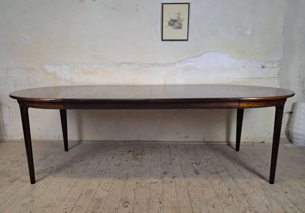 Table extensible en bois de rose, conçue par J. Andersen, Danemark, années 1960.
