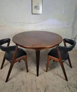 Table extensible en bois de rose, conçue par J. Andersen, Danemark, années 1960.