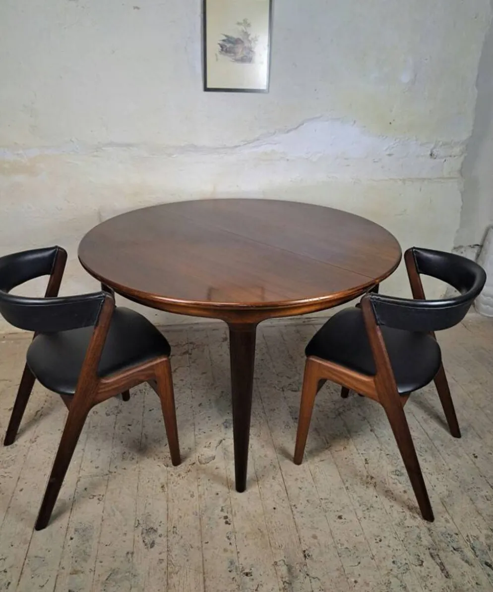 Table extensible en bois de rose, conçue par J. Andersen, Danemark, années 1960.