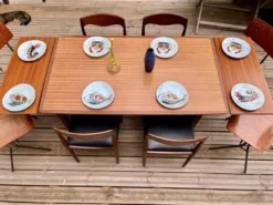 Table extensible en teck