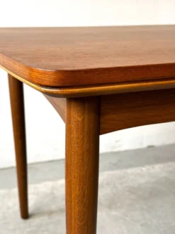 Table extensible en teck, Danemark années 1960/1970, vintage, milieu du design moderne.