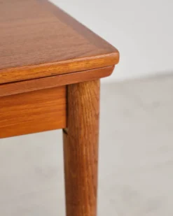 Table extensible en teck par Poul Hundevad, Danemark