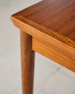 Table extensible en teck par Poul Hundevad, Danemark