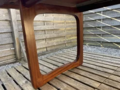 Table extensible en teck, piètement luge traîneau, style vintage