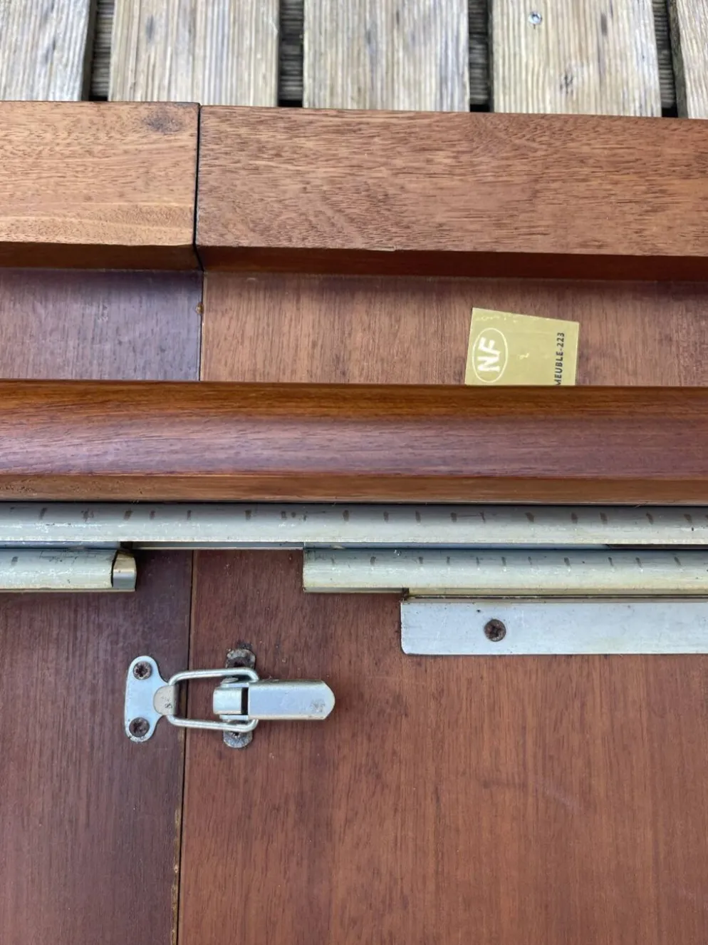 Table extensible en teck, piètement luge traîneau, style vintage