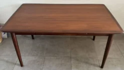 Table extensible en teck type scandinave/danoise, Ligne Roset, années 60
