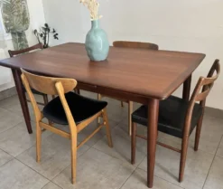 Table extensible en teck type scandinave/danoise, Ligne Roset, années 60