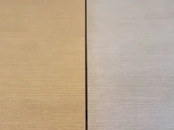 Table extensible moderniste française beige, pieds bois, circa 1955