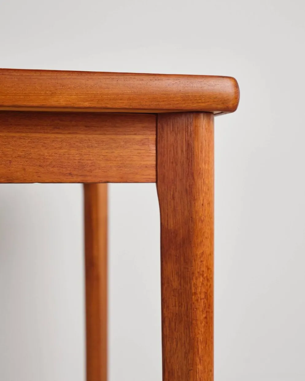 Table extensible par Henning Kjærnulf pour Vejle Stole, années 1960