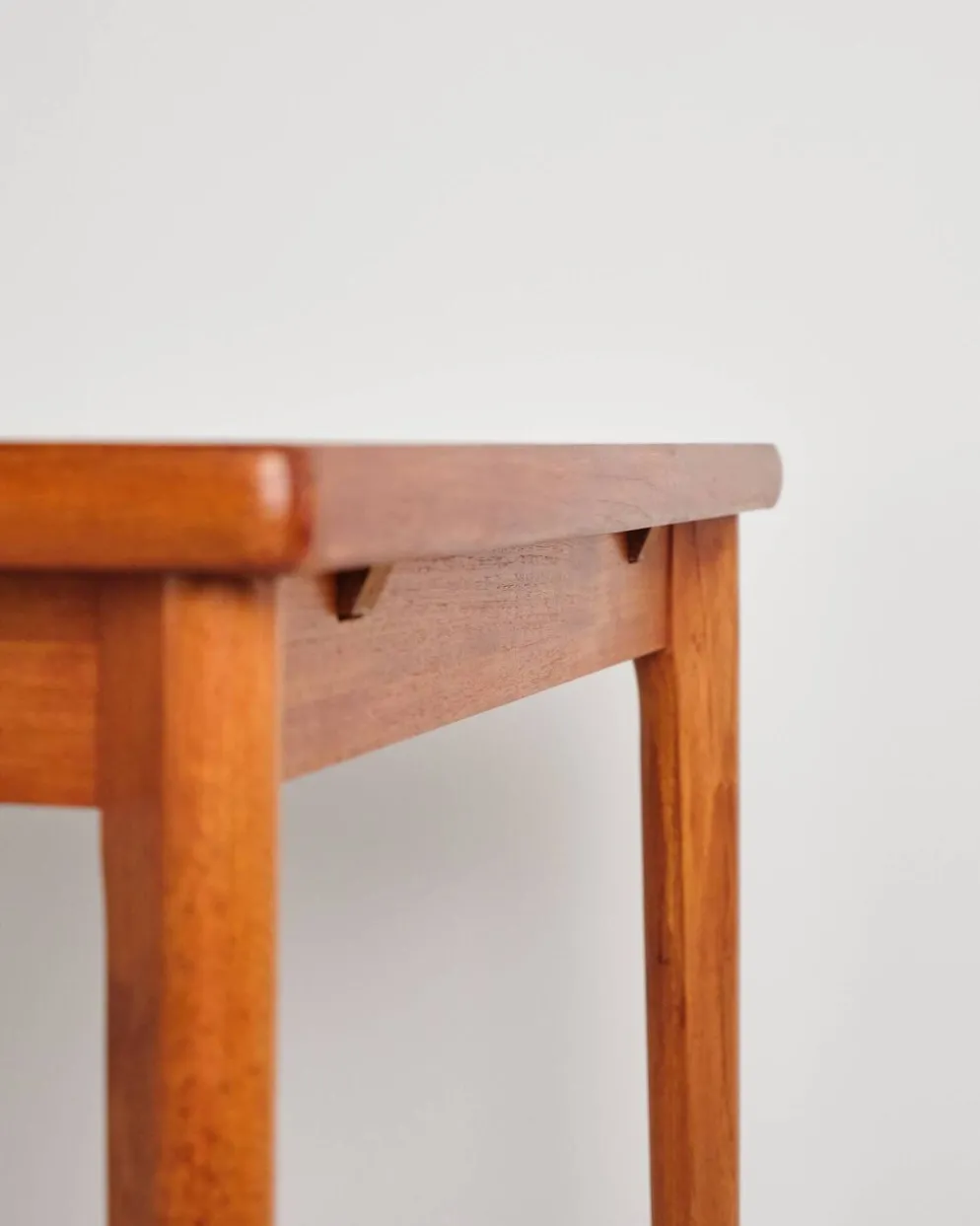 Table extensible par Henning Kjærnulf pour Vejle Stole, années 1960
