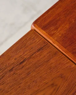 Table extensible par Henning Kjærnulf pour Vejle Stole, années 1960