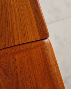 Table extensible par Svend Aage Madsen pour K. Knudsen & Søn