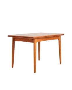 Table extensible par Svend Aage Madsen pour K. Knudsen & Søn