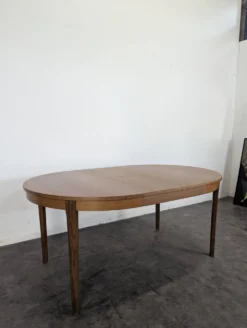 Table extensible scandinave en teck
