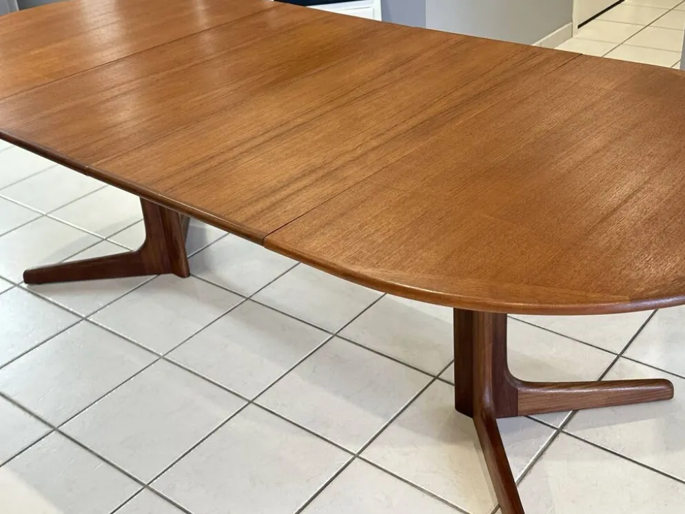 Table extensible Teck par Niels Otto Moller Danemark 1960