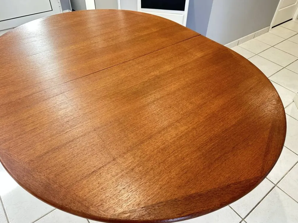 Table extensible Teck par Niels Otto Moller Danemark 1960
