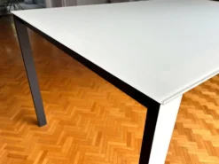 Table extensible Thin-K verre dépoli blanc