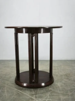 Table Fledermaus Sécession de Vienne attribuée à Kohn ou Thonet, vers 1900